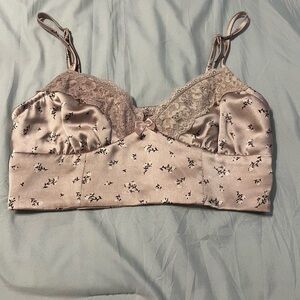 Garage Crop with Scalloped Edge